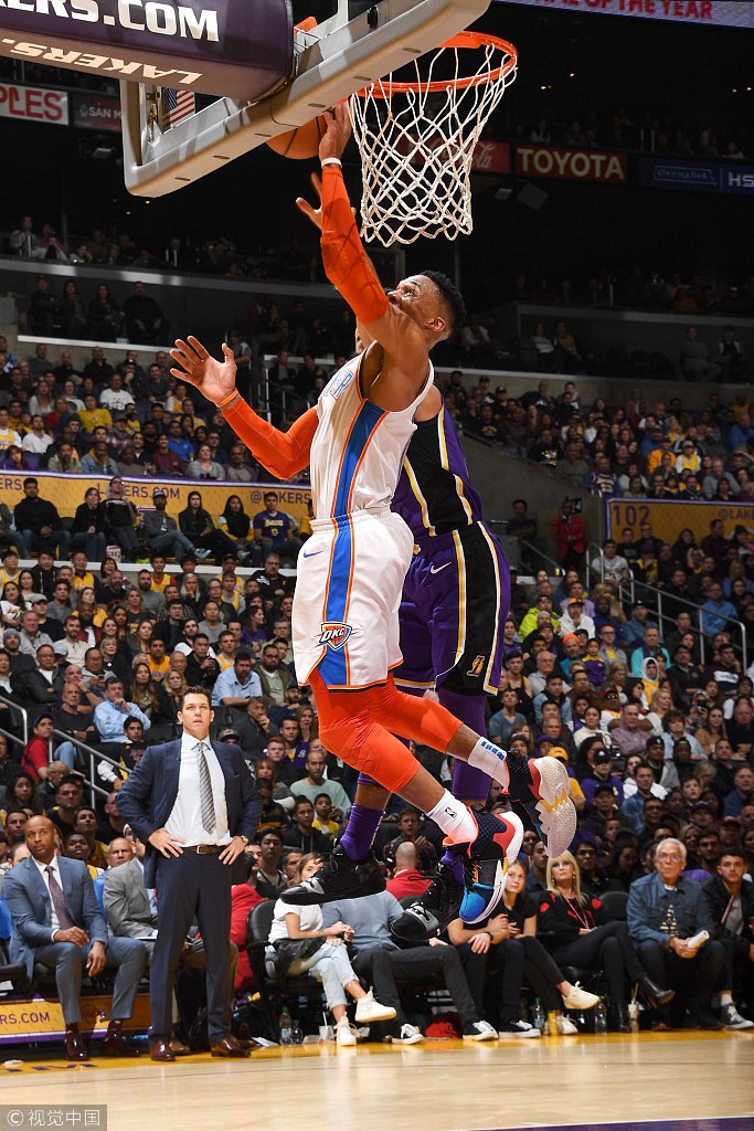 人感动的故 人感动的故