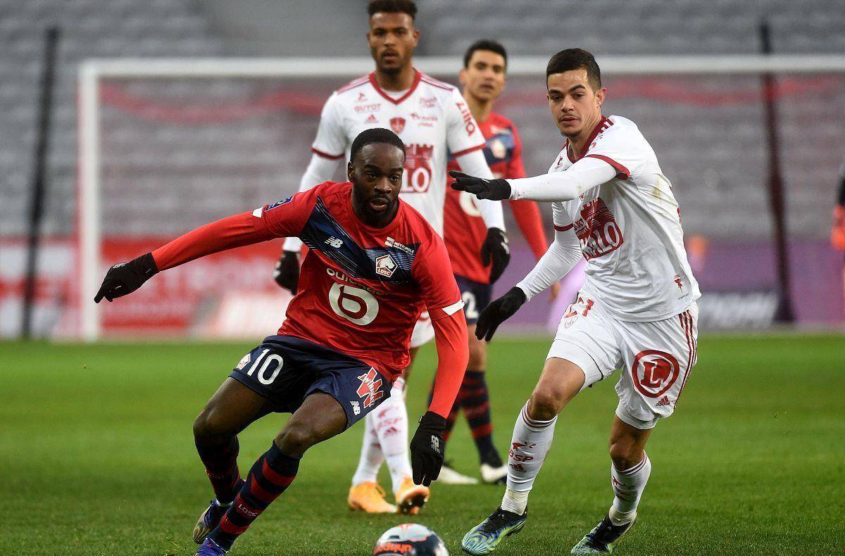 枯坐替补席 枯坐替补席