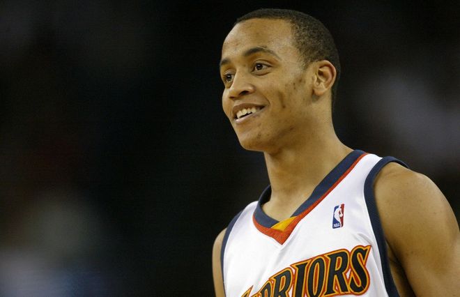 在强敌环伺 在强敌环伺